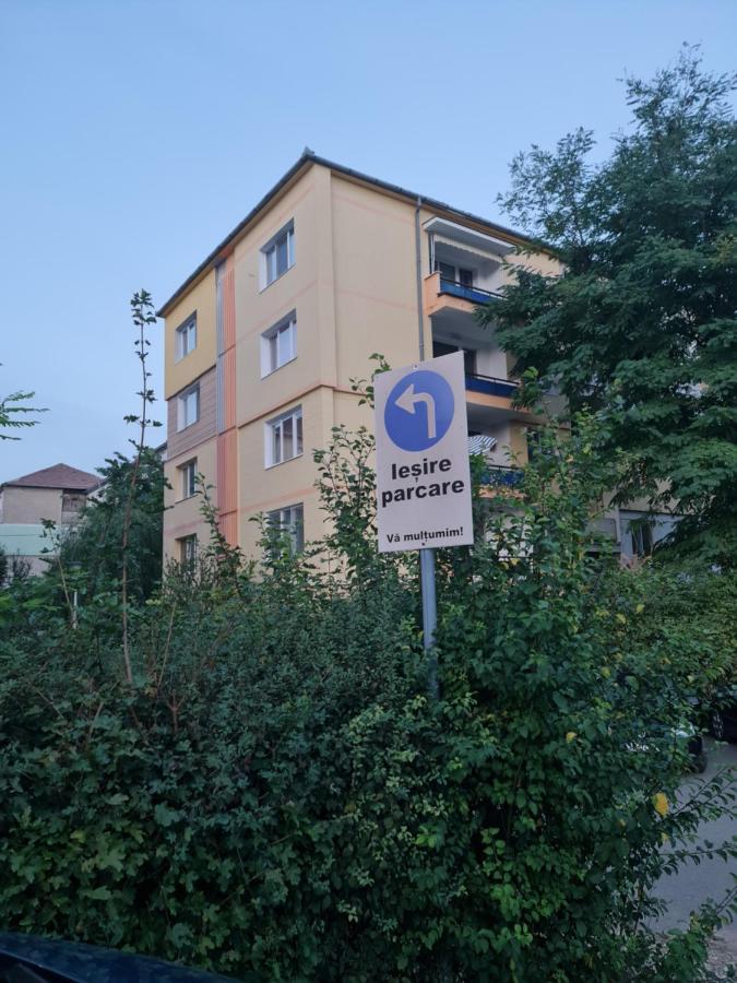 Apartament Modern Cristina&Jessica Mediaş Εξωτερικό φωτογραφία
